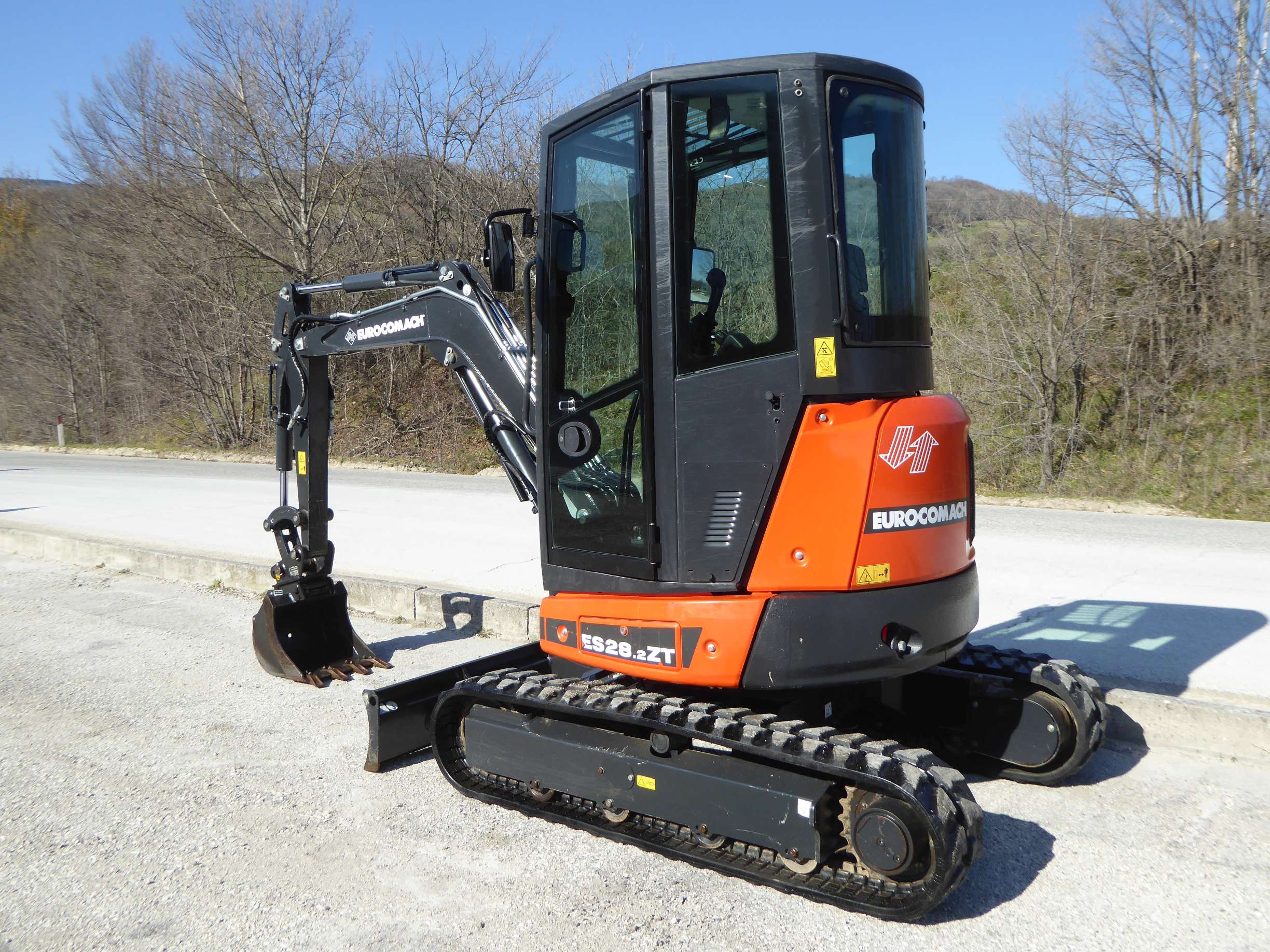 Miniescavatore Eurocomach ES28.2ZT in vendita - foto 3